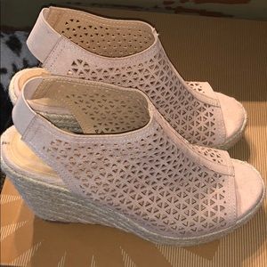 Altard state nude wedge